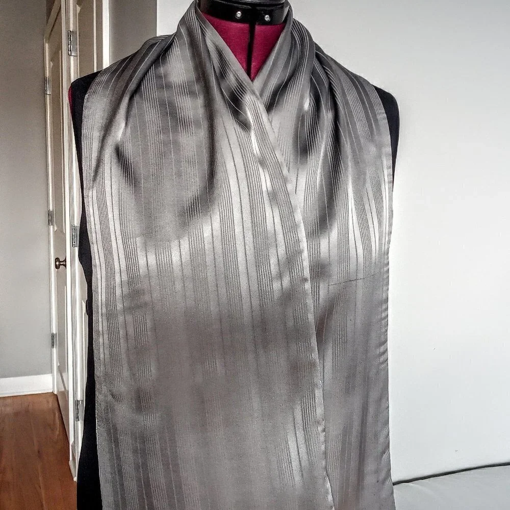 Liz Claiborne Grey Double-Sided Oblong Silk Scarf